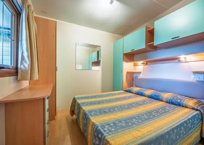 Village Scaglieri 홀리데이파크 *